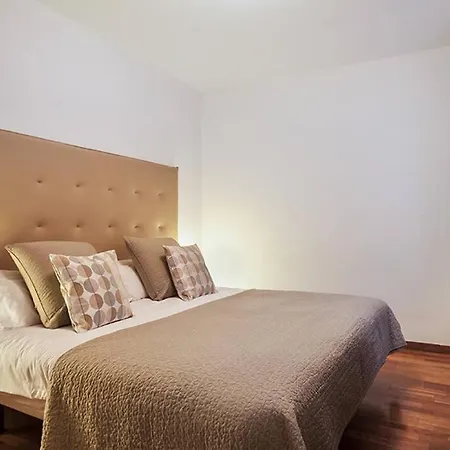 Апартаменты Canela Homes Universitat *